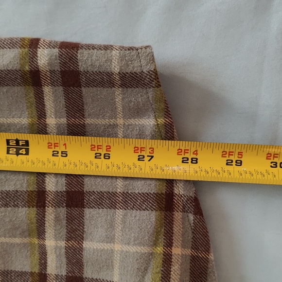 202. Marmot Doran Midweight Flannel Shirt | Color: Vetiver - Picture 5 of 9